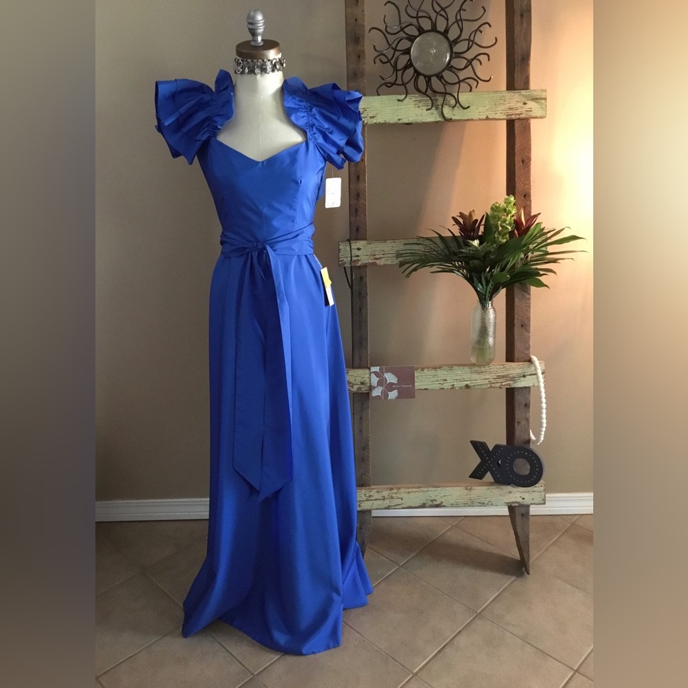 Prom/Bridesmaid/Mother of Bride